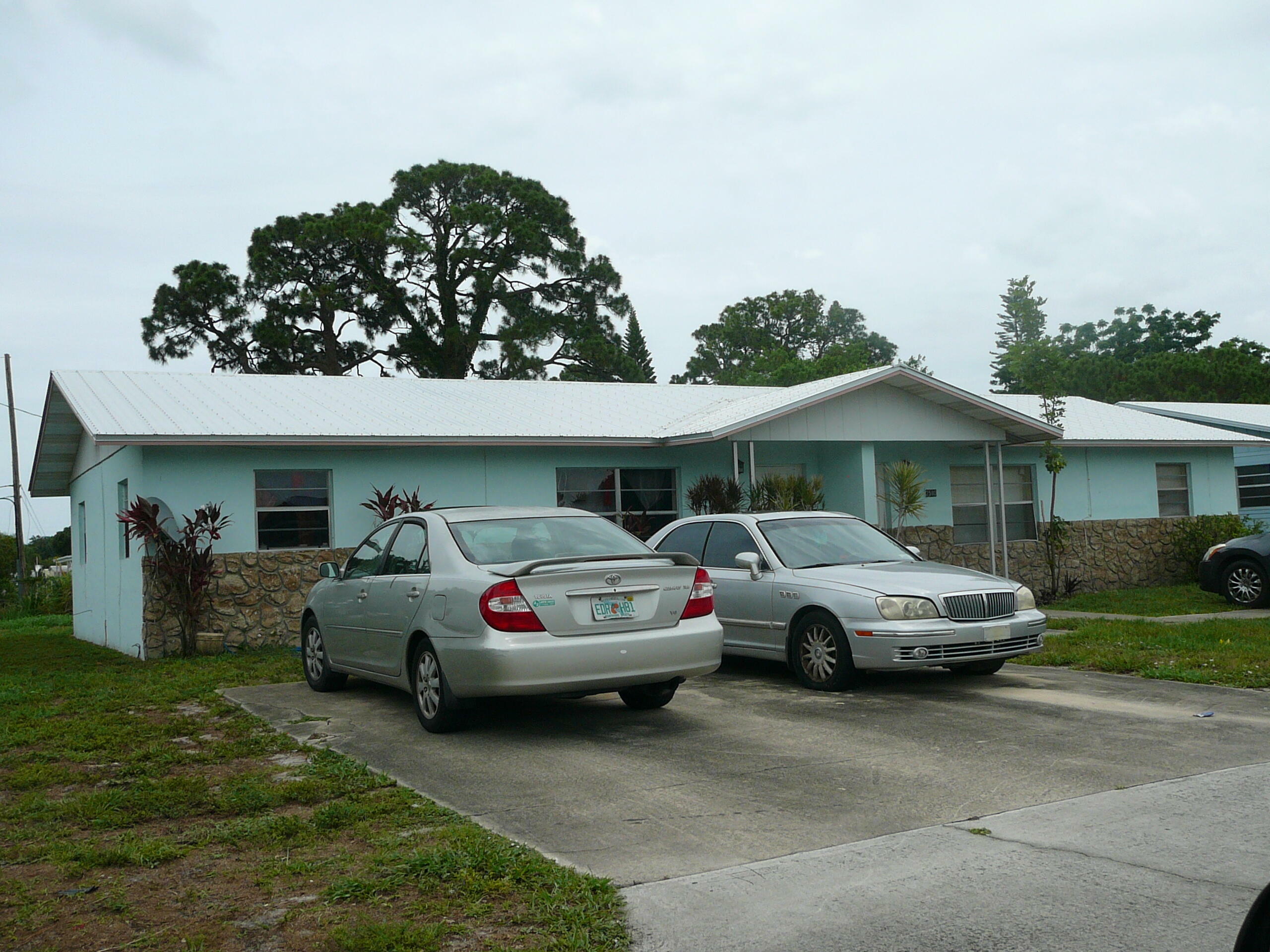 2560 Seneca Avenue  Fort Pierce FL 34946 photo