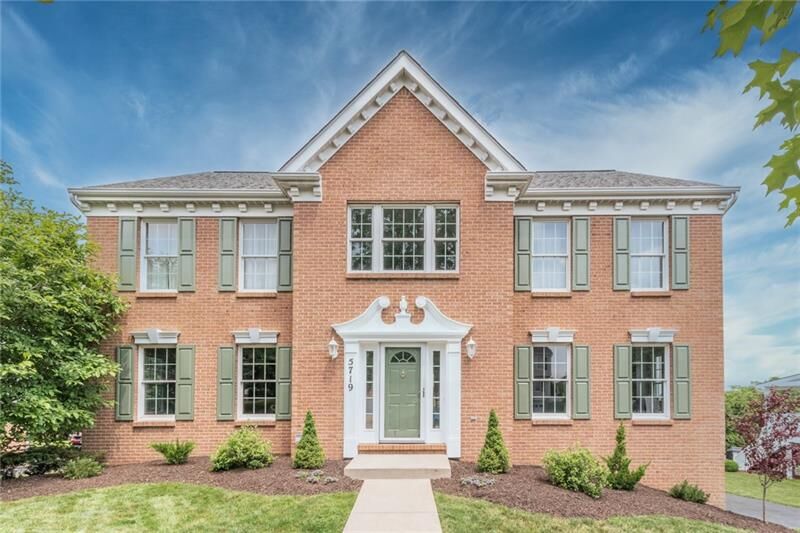 Property Photo:  5719 Villahaven Drive  PA 15236 