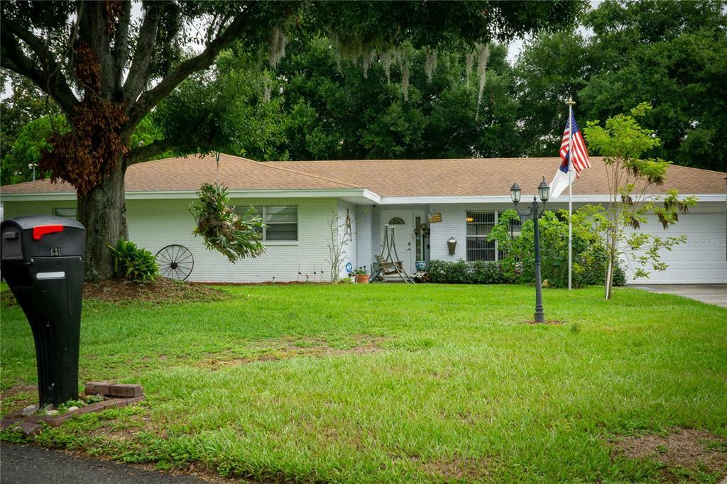 Property Photo:  631 Paradise Island Way  FL 33844 