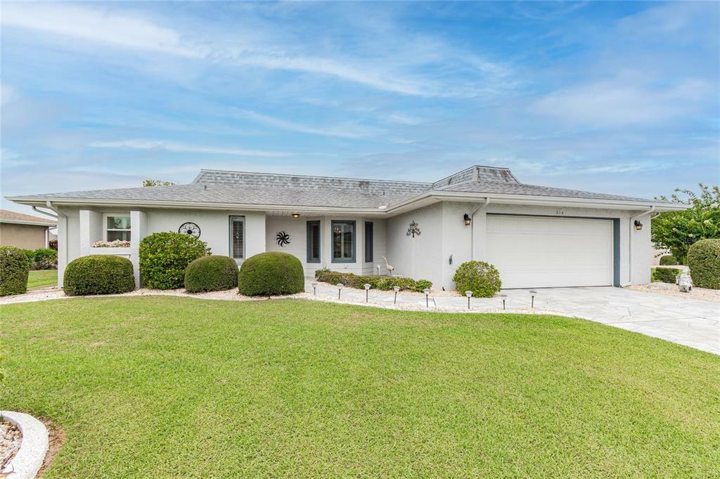 Property Photo:  313 Stoneham Drive  FL 33573 