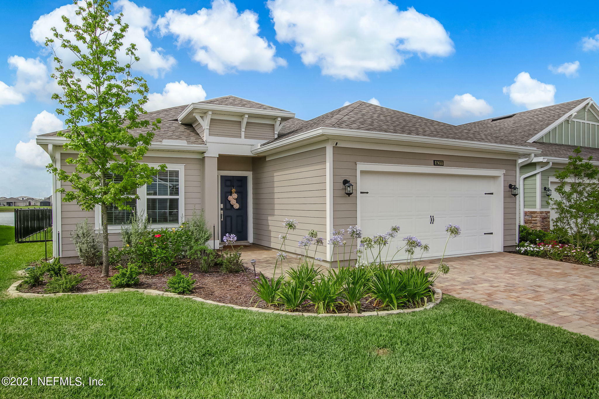 Property Photo:  1988 Mathews Manor Drive  FL 32211 