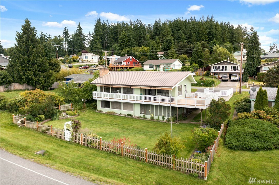 Property Photo:  5476 Pleasant View Lane  WA 98249 