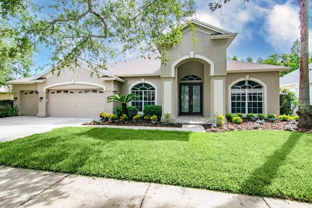 Property Photo:  4802 Mirabella Place  FL 33558 