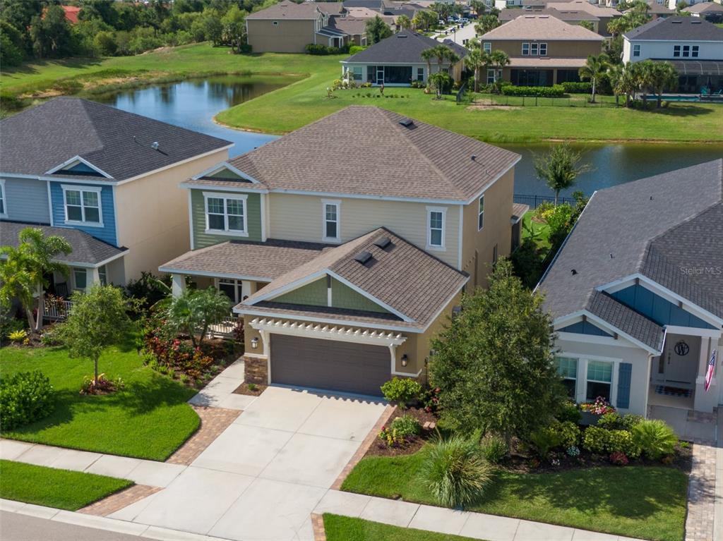 Property Photo:  5744 Liatris Circle  FL 34238 