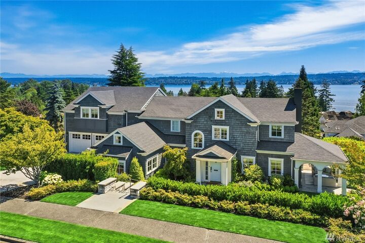 5736 64th Ave NE  Seattle WA 98105 photo