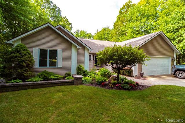 Property Photo: 12415 Buggy Whip Court MI 48350