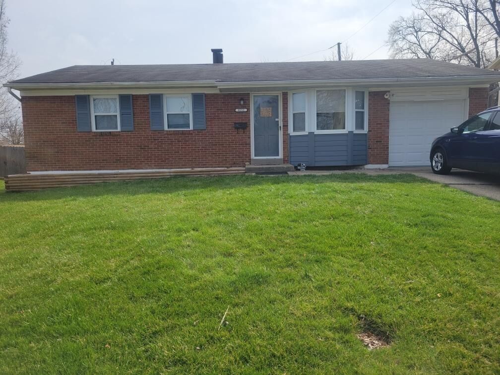 Property Photo:  9252 Comstock Dr  OH 45231 