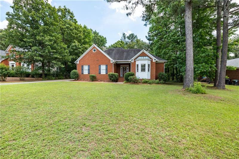 Property Photo:  139 E Clinton Drive E  GA 30165 