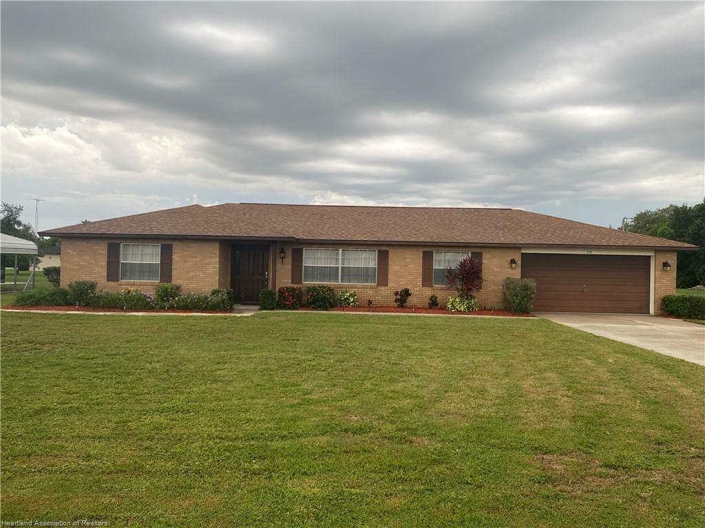 Property Photo:  172 Hillcrest Drive  FL 33825 