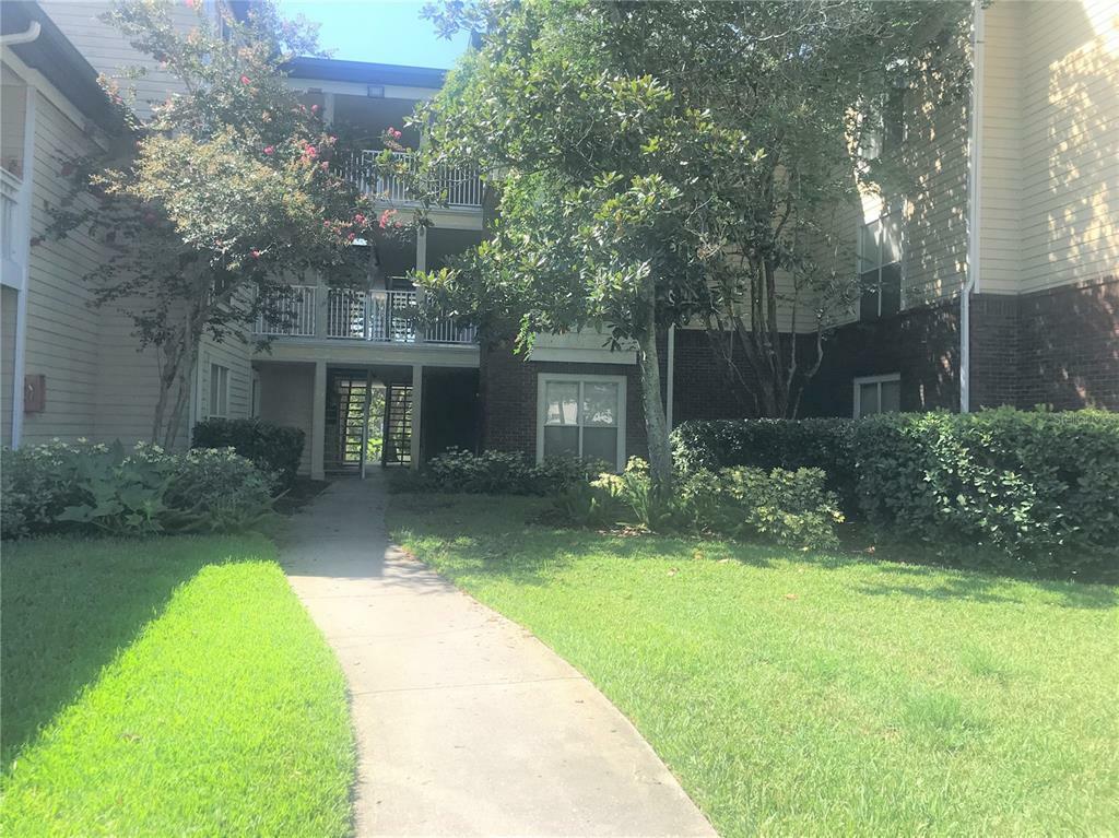 Property Photo: 10110 Winsford Oak Boulevard 604 FL 33624
