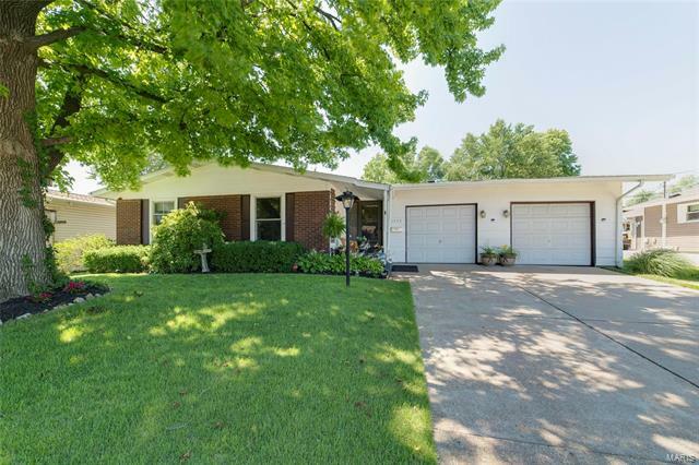 Property Photo:  1575 Loveland Drive   63031 