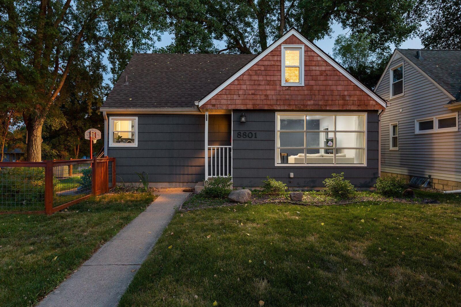 Property Photo:  8801 Club Road  MN 55426 