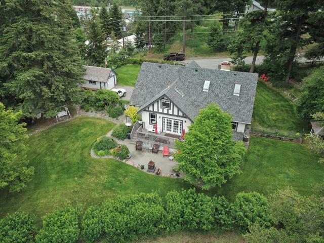 Property Photo: 199 Billiter Avenue BC V0X 1W0
