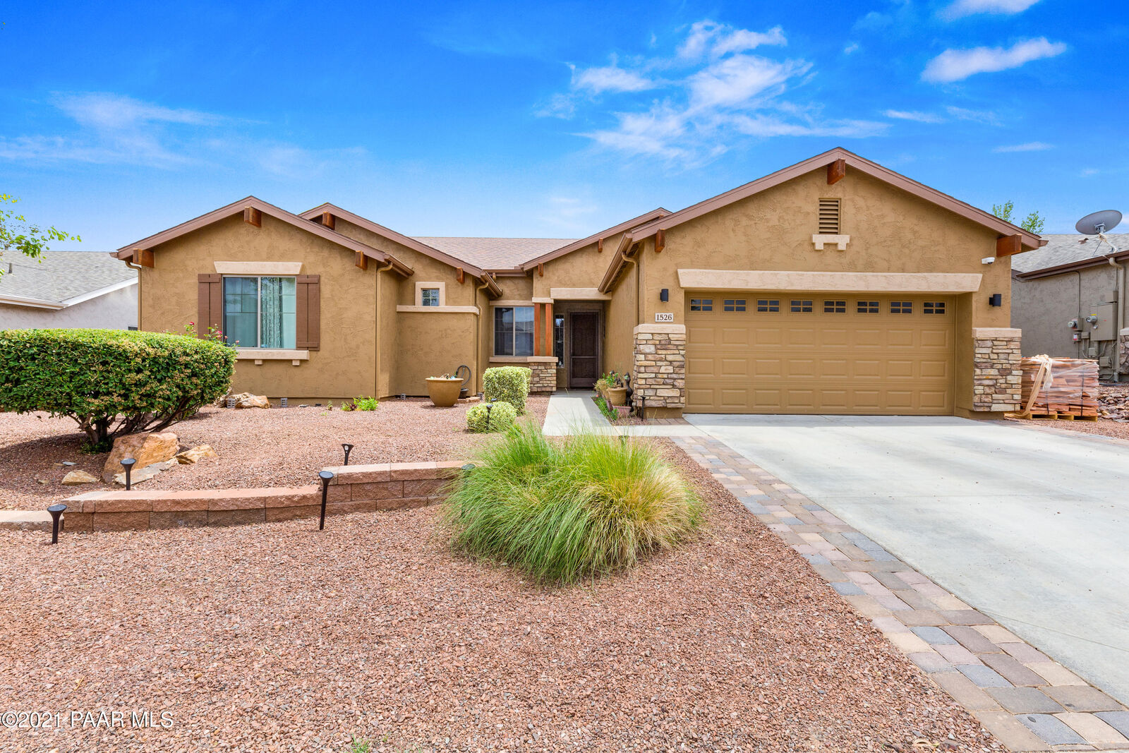 Property Photo:  1526 E Yorkshire Avenue  AZ 86323 