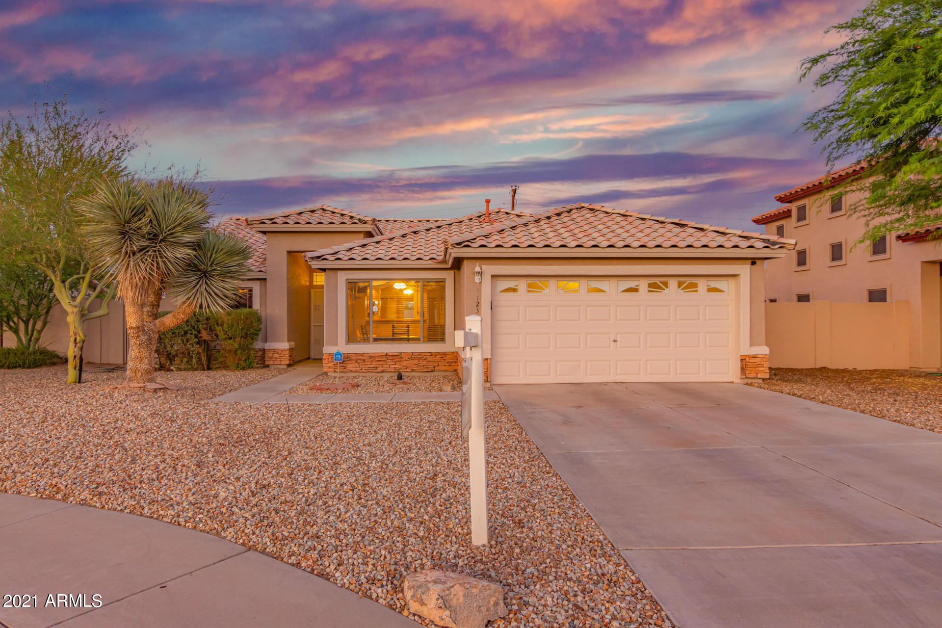 Property Photo: 7123 N 77th Drive AZ 85303