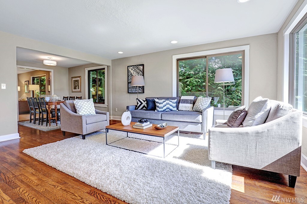 Property Photo: 13543 Burke Ave N WA 98133
