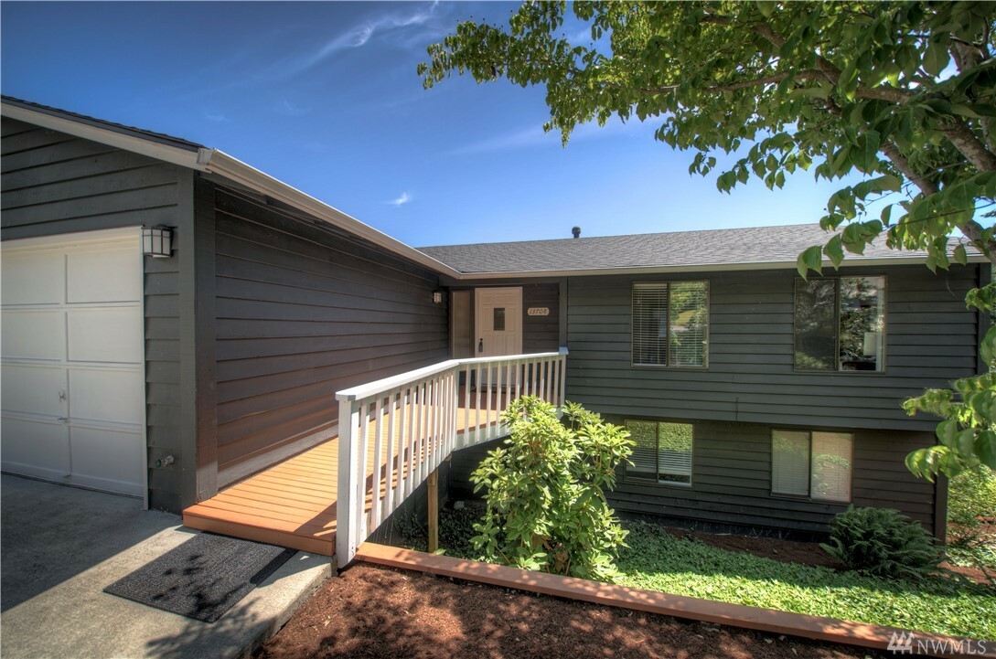 Property Photo: 13708 97th Ave NE WA 98034