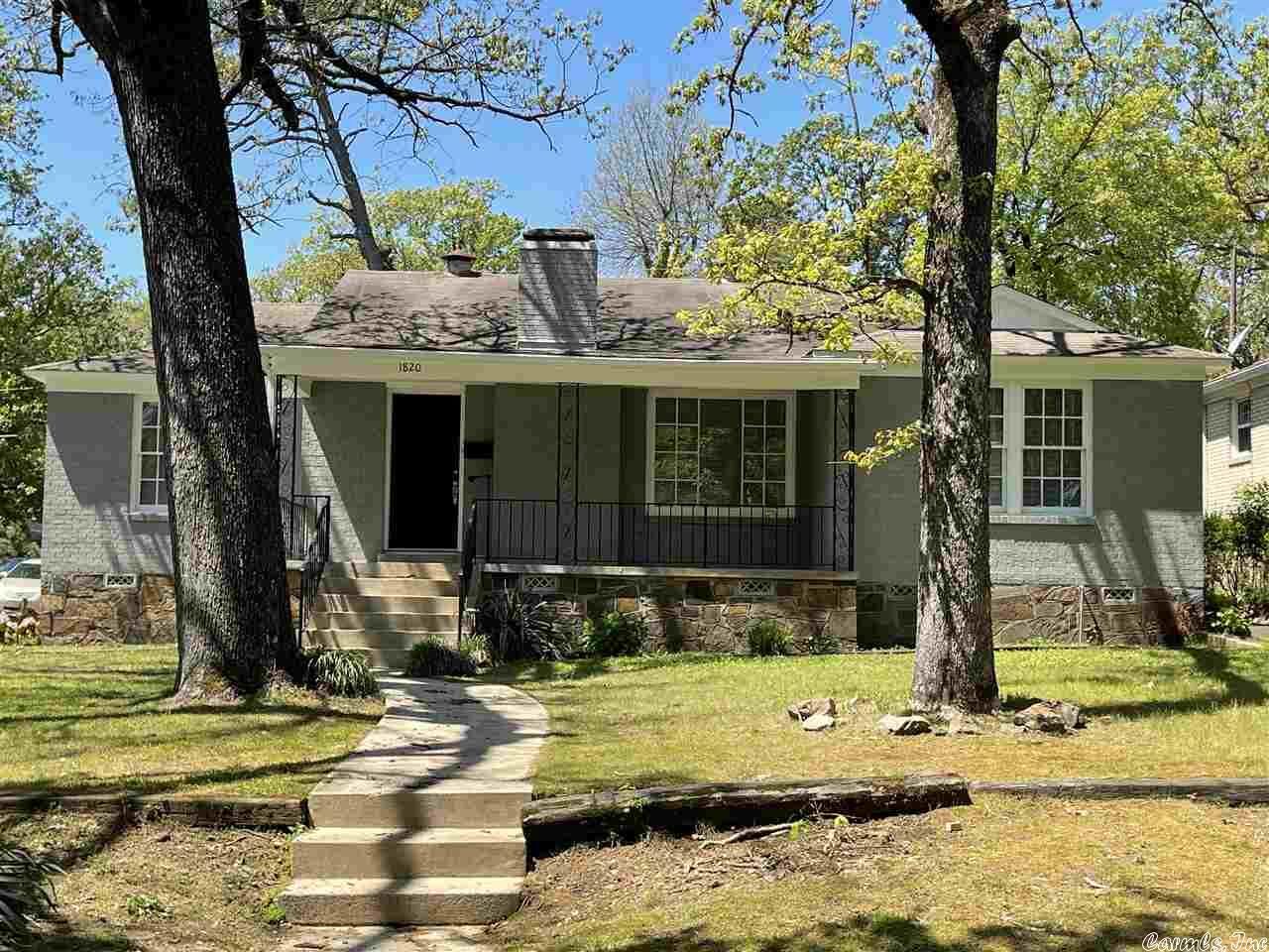 Property Photo:  1820 S Tyler Street  AR 72204 