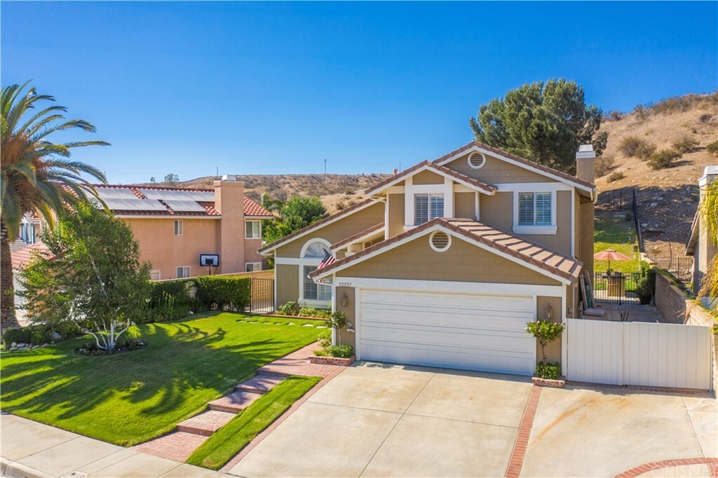 Property Photo: 22237 Birmingham Place CA 91350