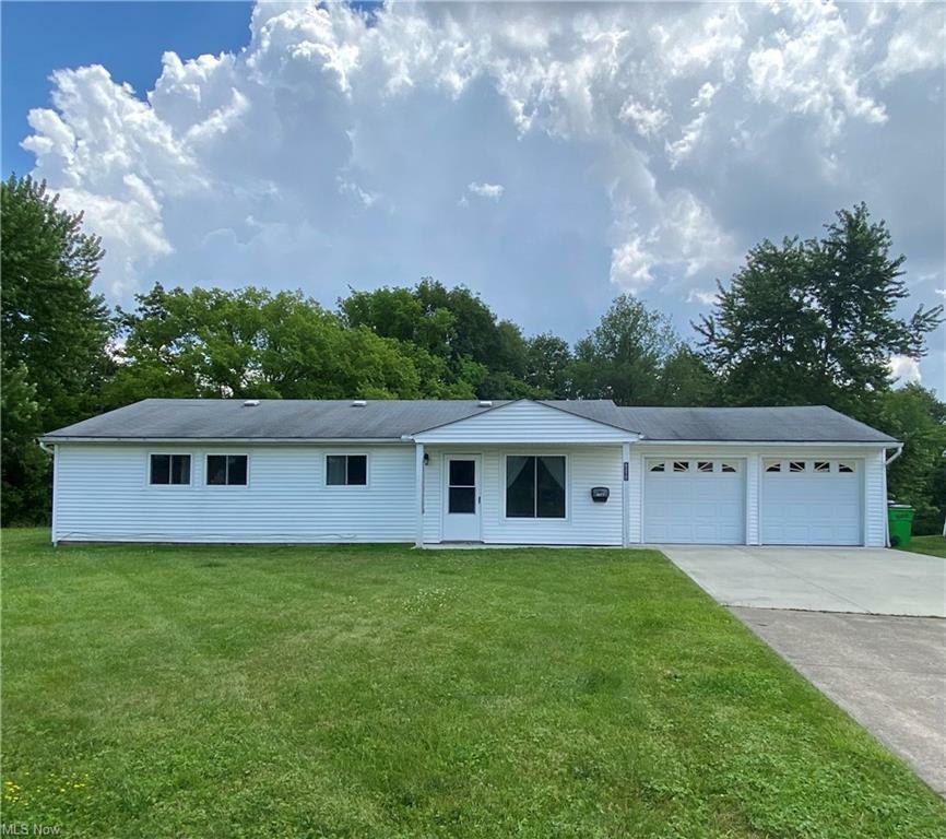 Property Photo: 6277 Harrow Court OH 44146
