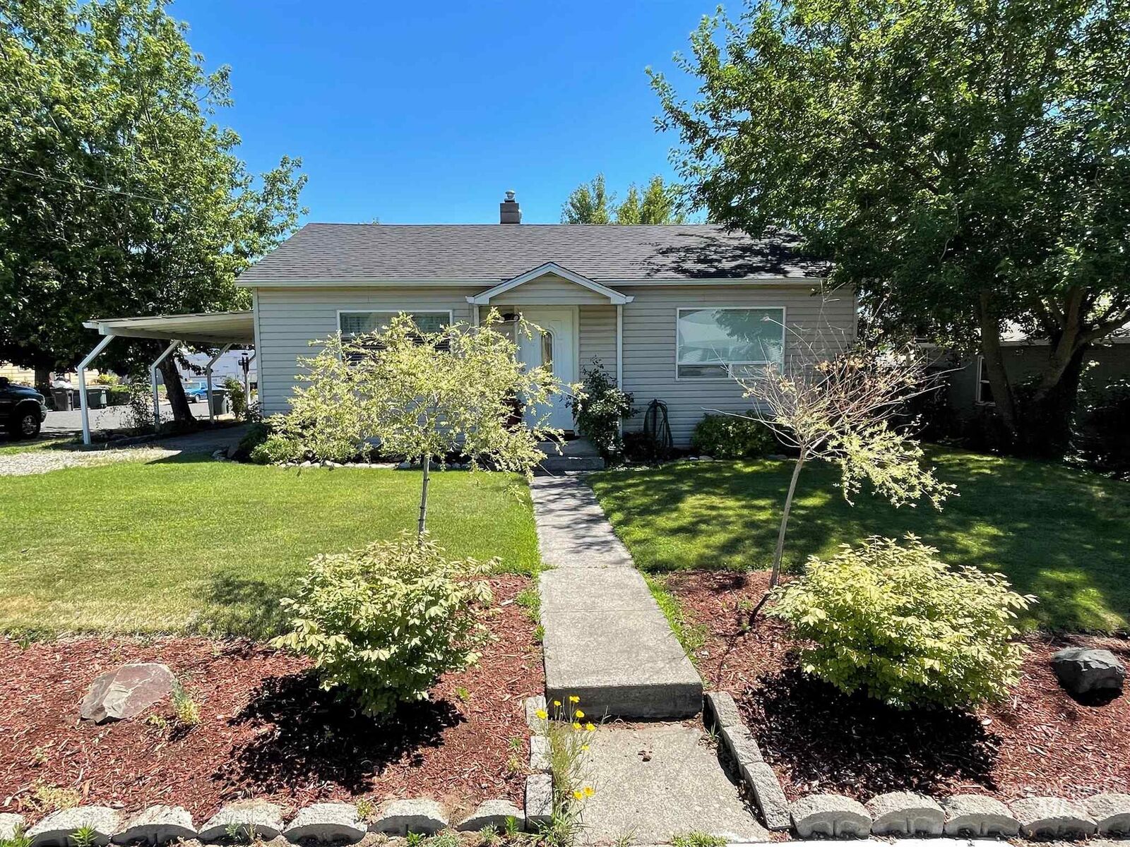 Property Photo: 1503 7th St. WA 99403
