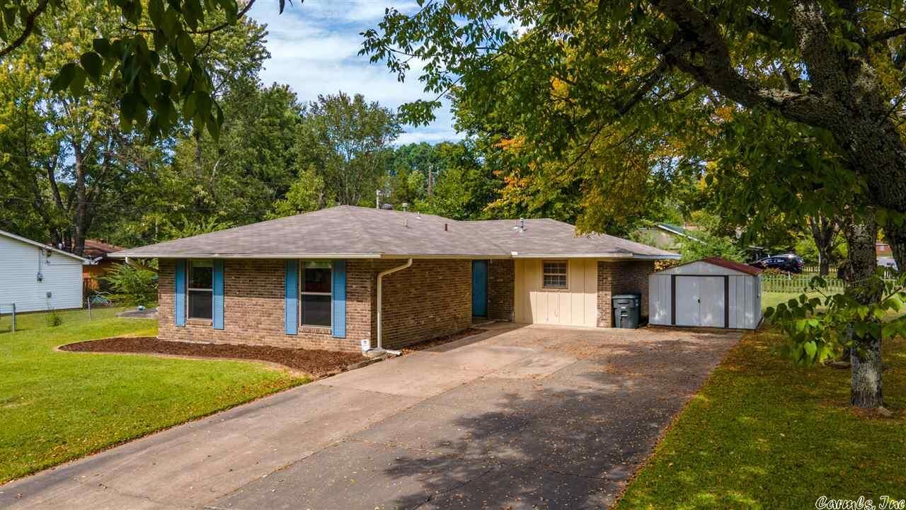 Property Photo:  1601 Manor  AR 72034 