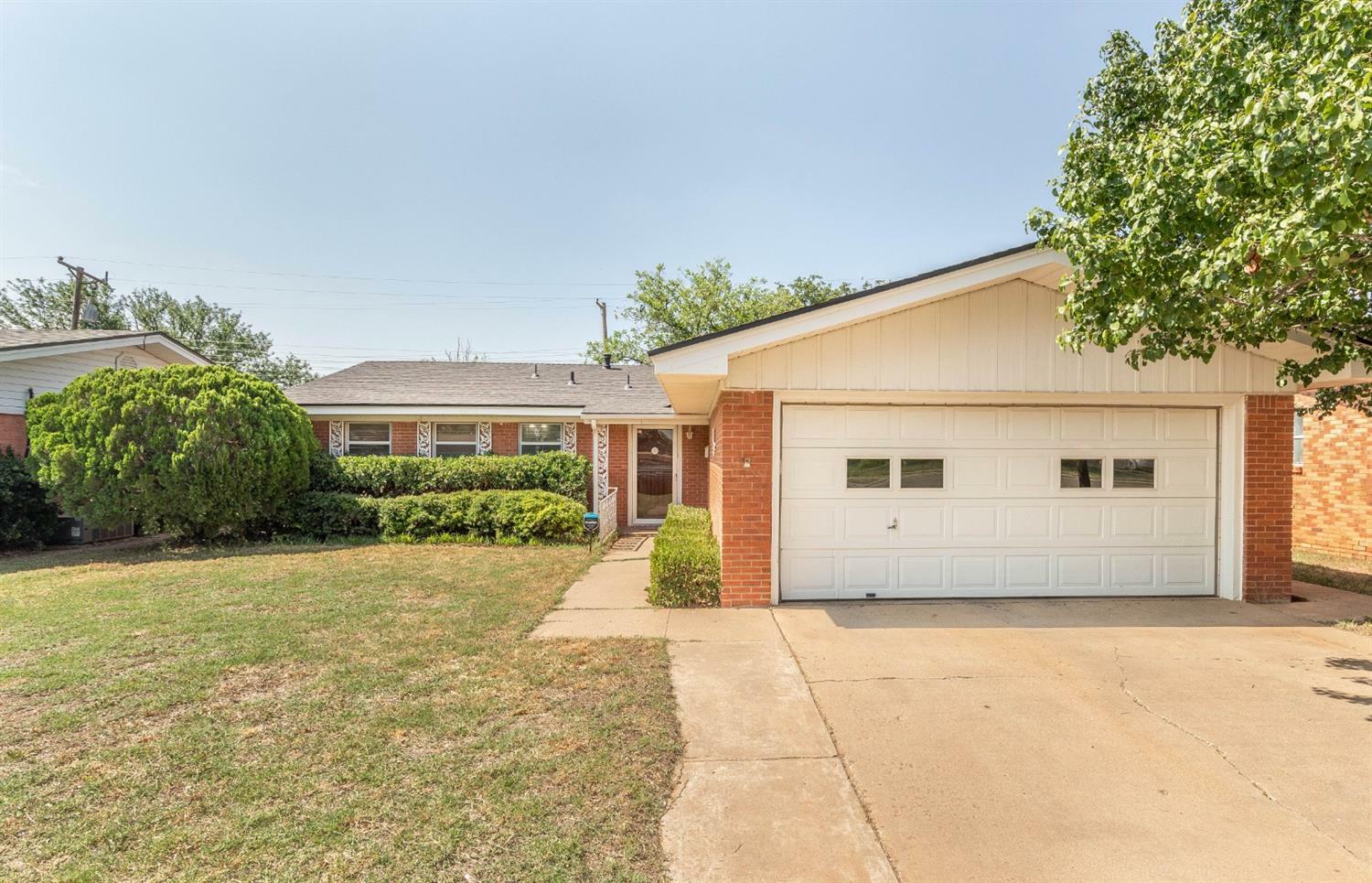 Property Photo:  5601 8th Street  TX 79416 