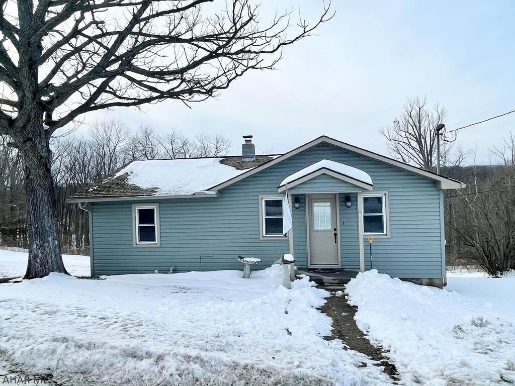 Property Photo: 10263 Clear Ridge Road PA 15537