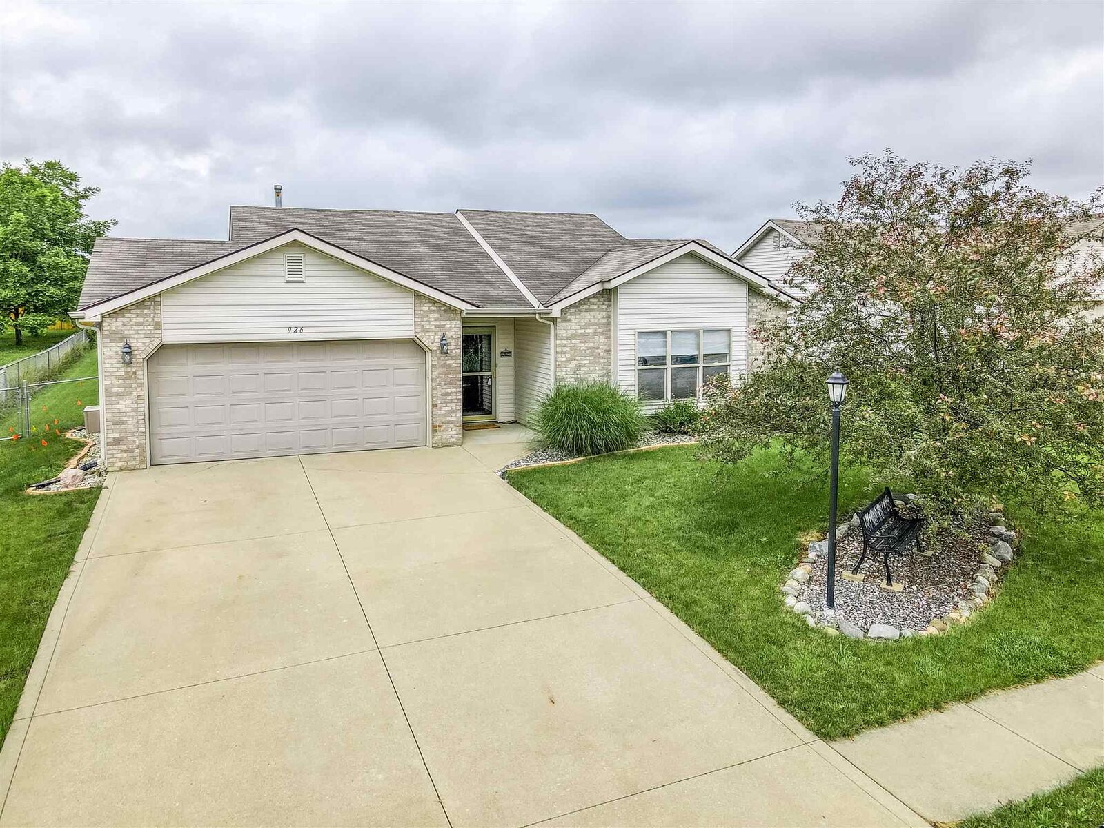 Property Photo: 926 Valley River Drive IN 46725