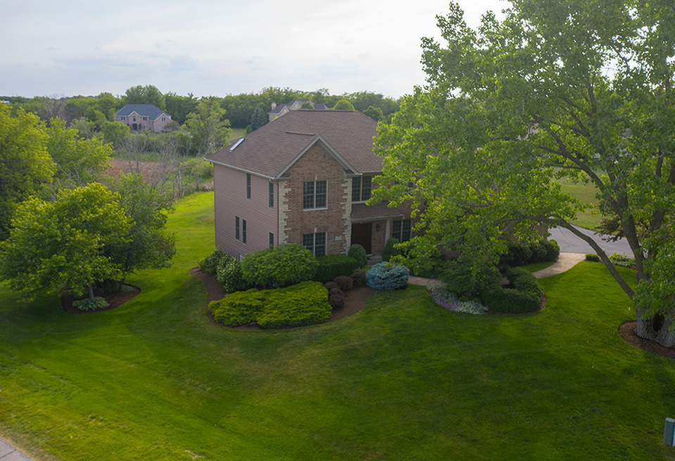 Property Photo:  25156 N Abbey Glenn Drive  IL 60047 