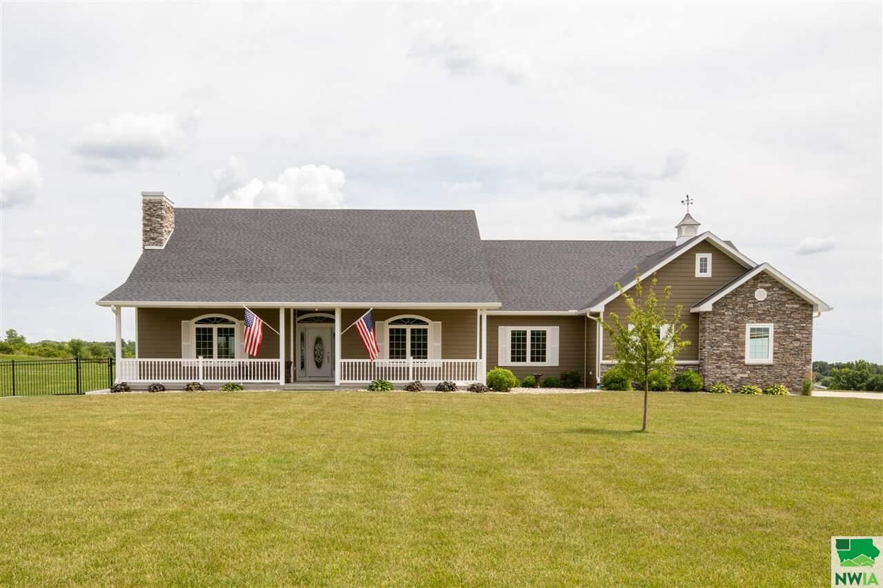 Property Photo:  7650 Correctionville Road  IA 51030 