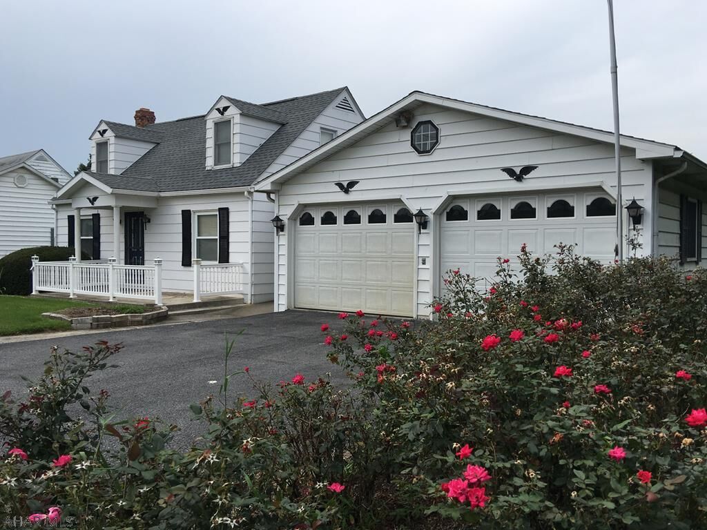 Property Photo: 11576 Clear Ridge Road PA 15537