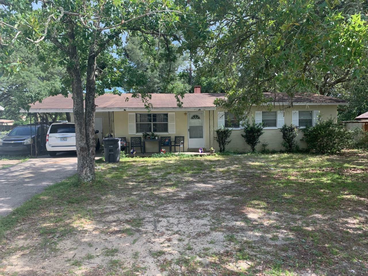 Property Photo:  411 Glendale Avenue  FL 32580 