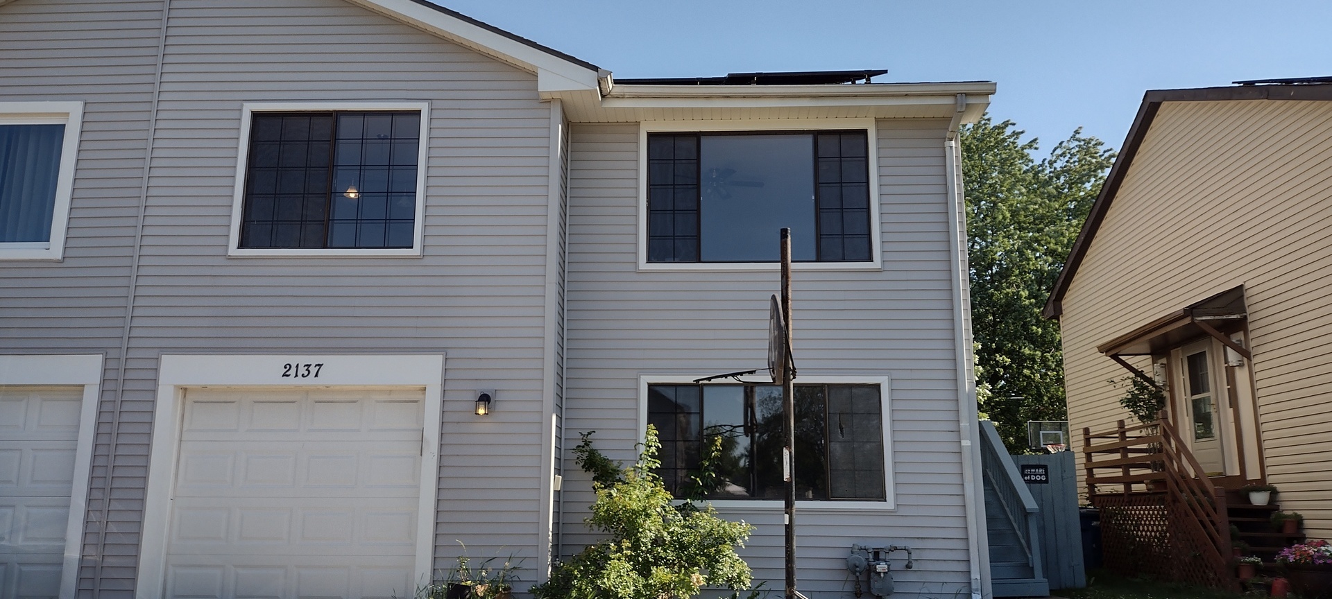 Property Photo:  2137 Leeward Lane  IL 60133 