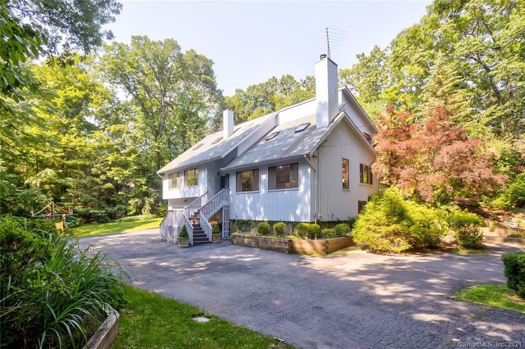 Property Photo:  100 Old Mill Lane  CT 06902 