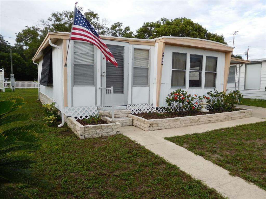 Property Photo: 5646 Ashen Avenue FL 34652