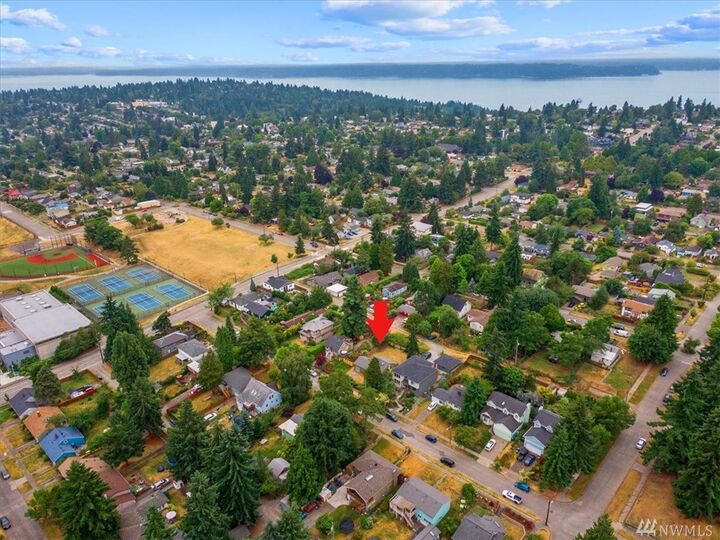 Property Photo:  8125 29th Ave SW  WA 98126 