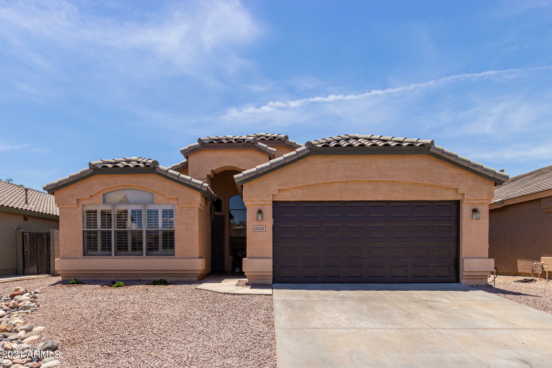 Property Photo:  10225 W Daley Lane  AZ 85383 