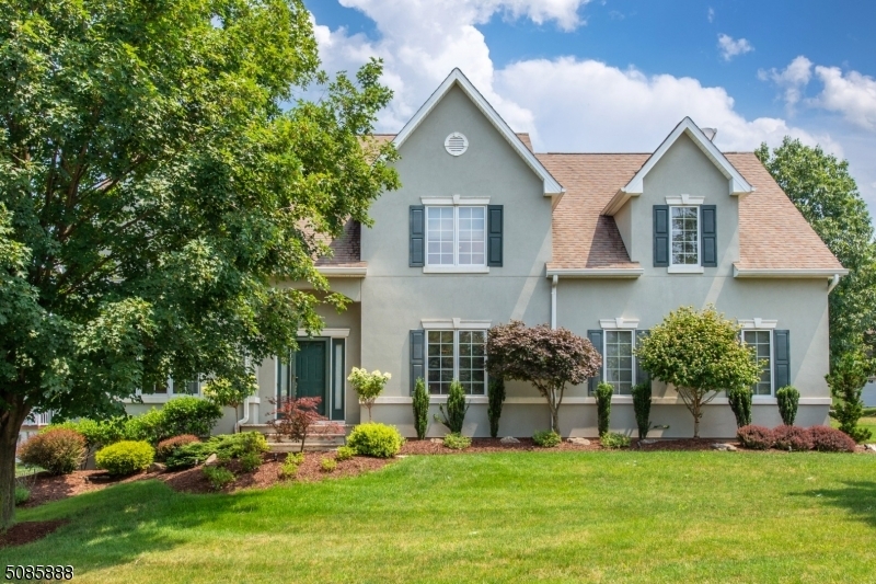 Property Photo: 2 Hearthstone Ct NJ 07470