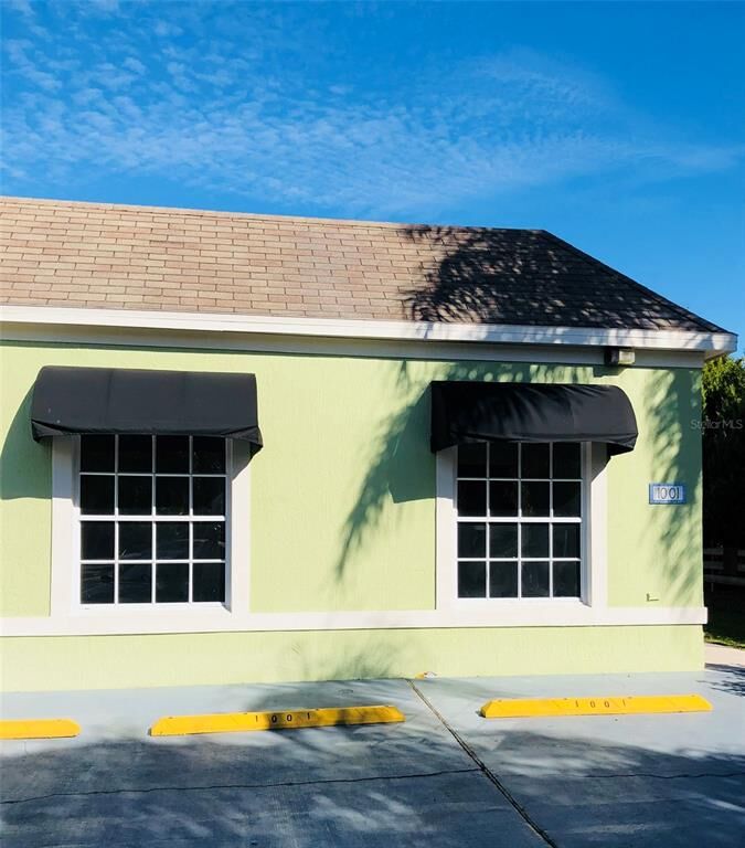 Property Photo:  1001 Universal Rest Place  FL 34744 