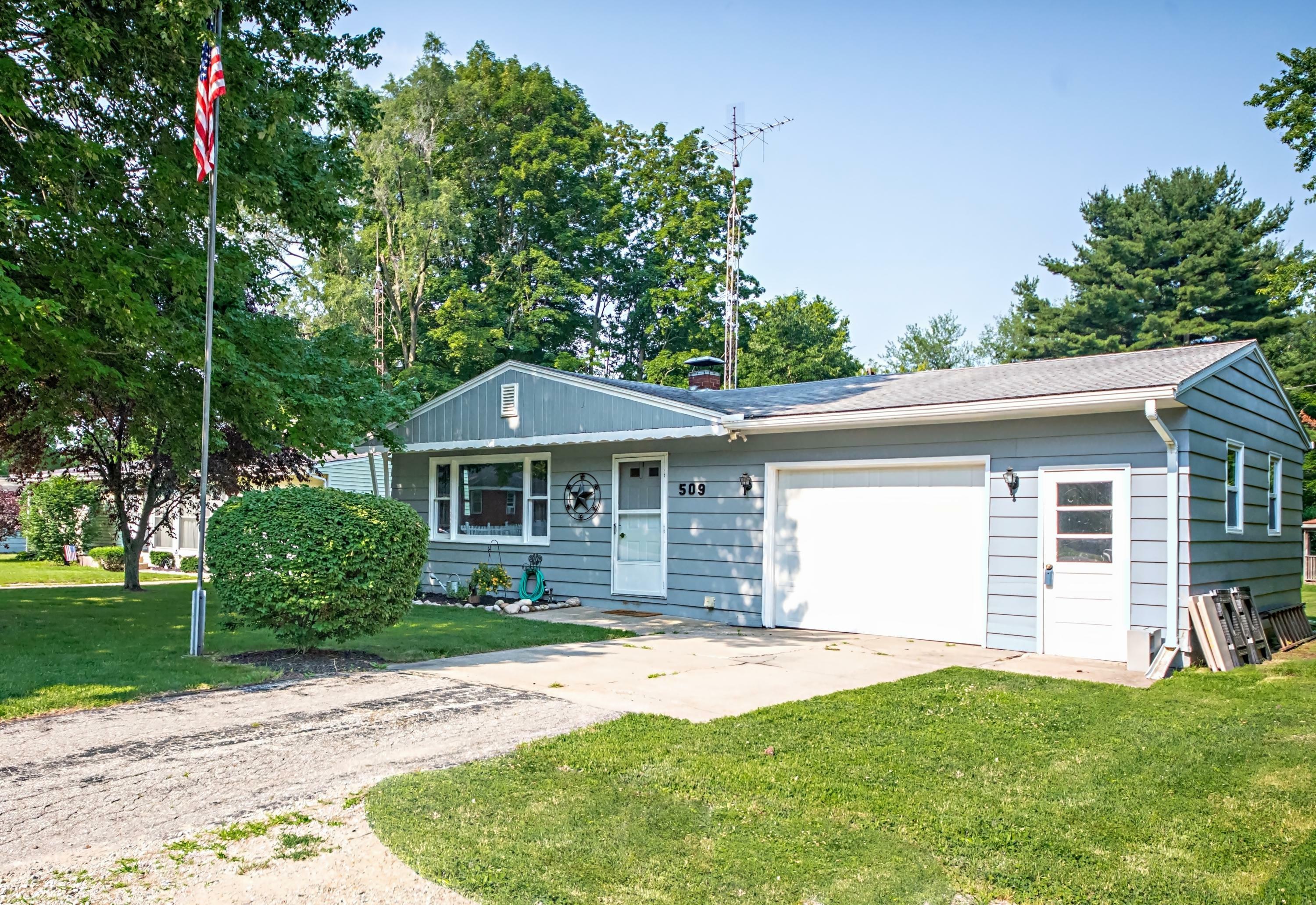 509 Krohn Avenue  Berrien Springs MI 49103 photo