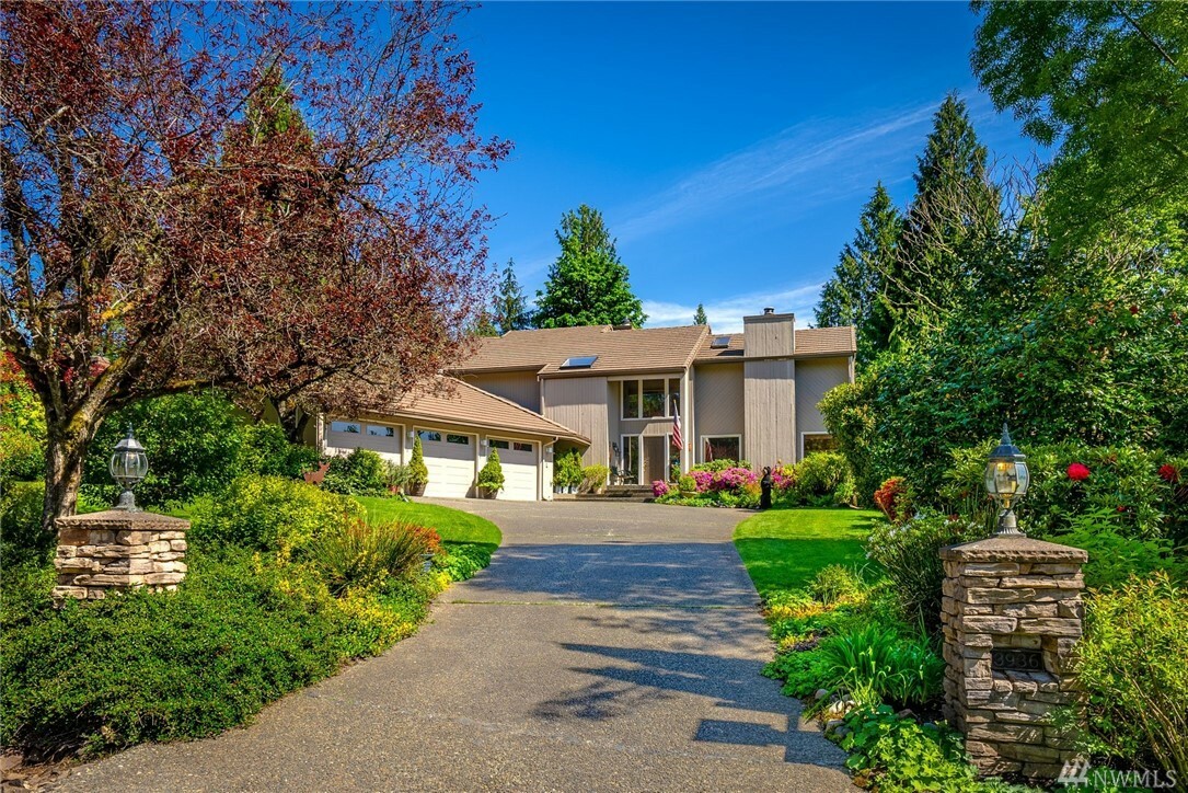 Property Photo: 13936 205th Ave NE WA 98077