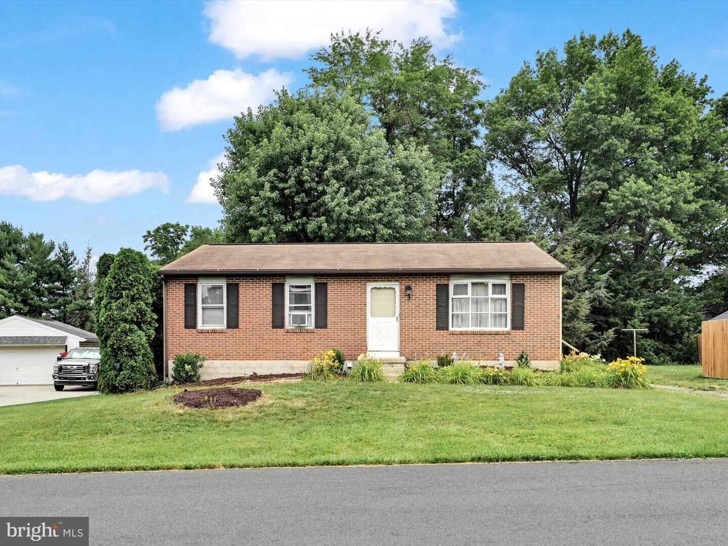 Property Photo:  1310 Jill Ann Drive  PA 17042 