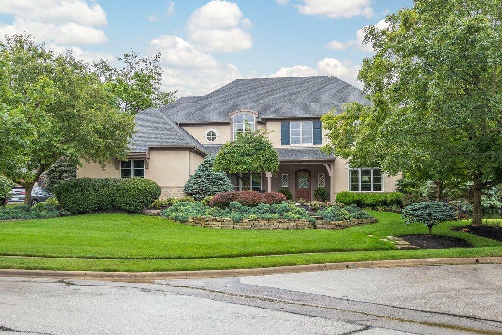 Property Photo: 3915 Tarrington Lane OH 43220