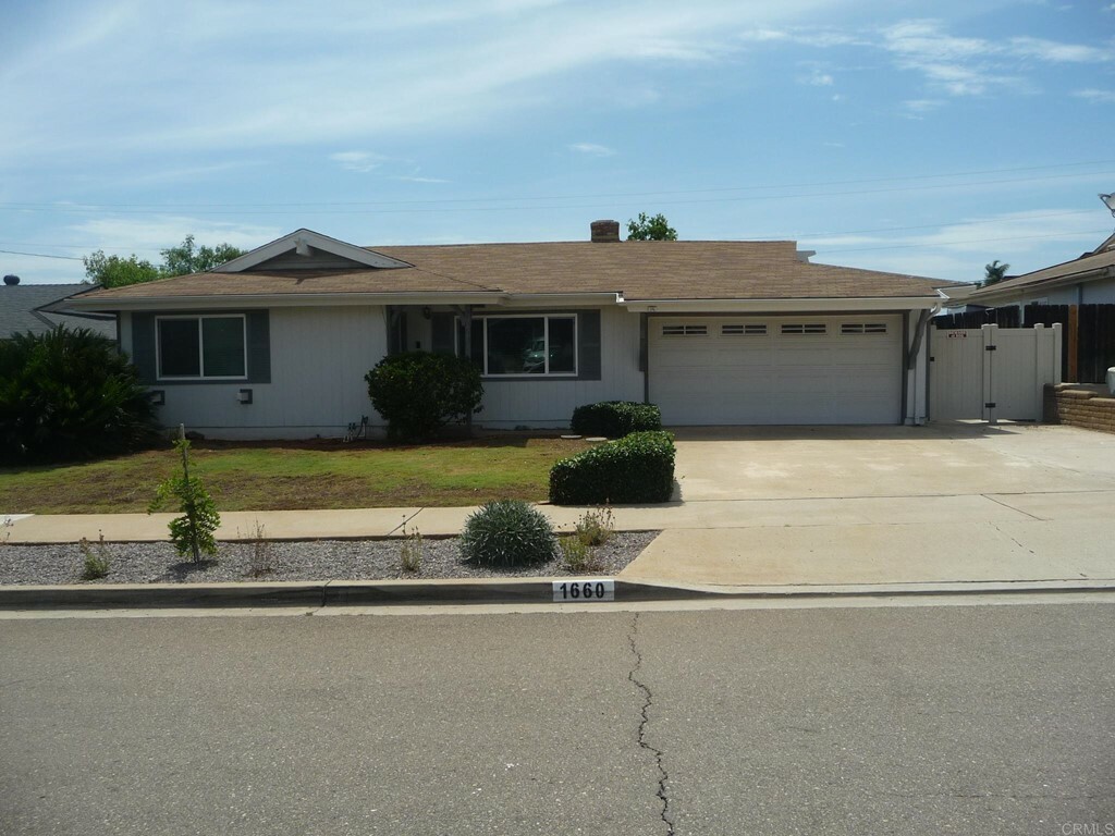 Property Photo:  1660 Garywood Street  CA 92021 