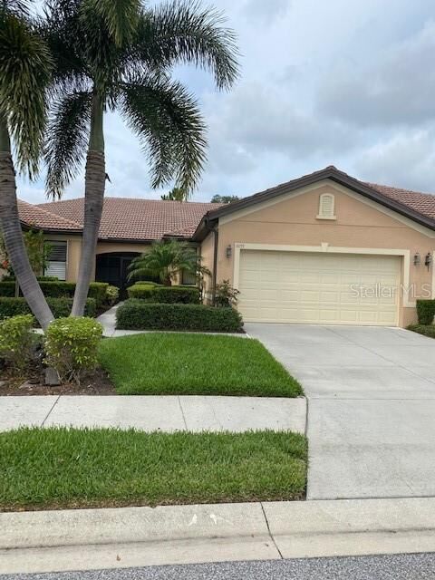 Property Photo: 11055 Batello Drive FL 34292