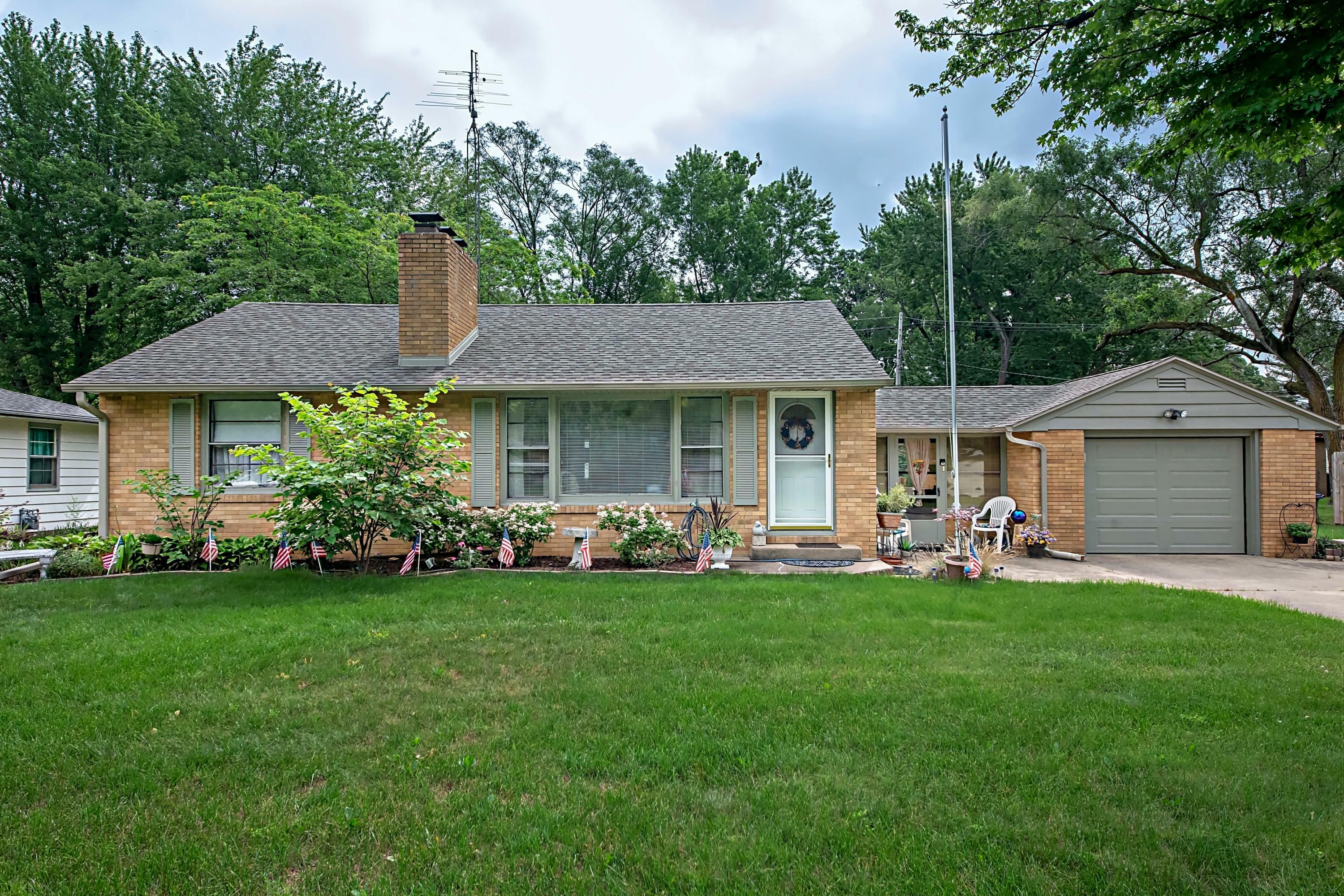 Property Photo:  1573 Hadley Road  MI 49022 