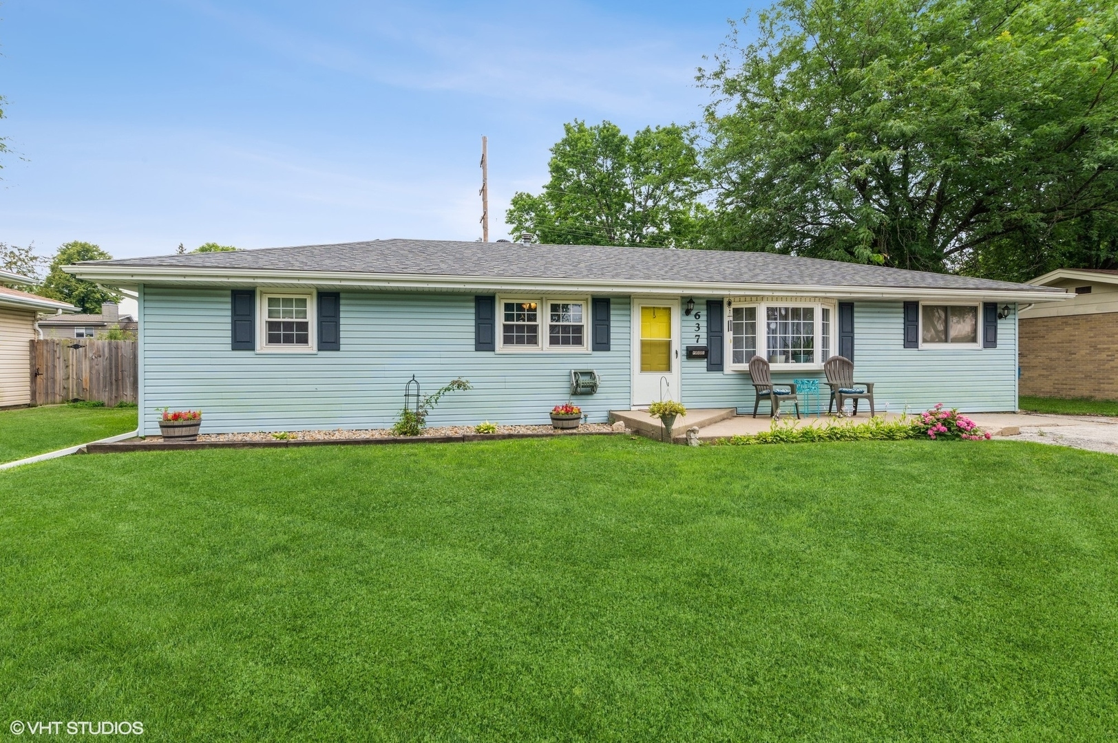 Property Photo:  637 Evergreen Lane  IL 60915 