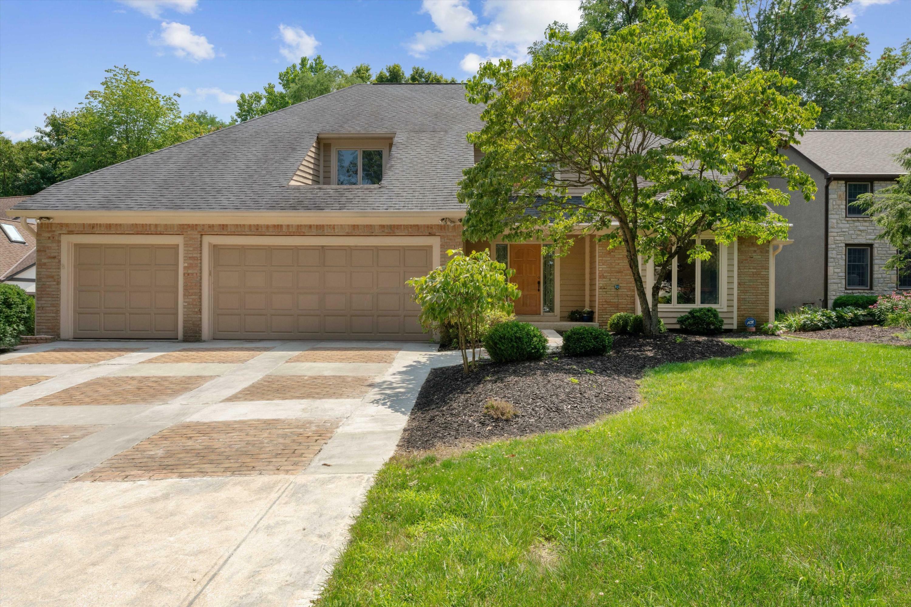 Property Photo:  259 Autumn Leaf Court  OH 43235 