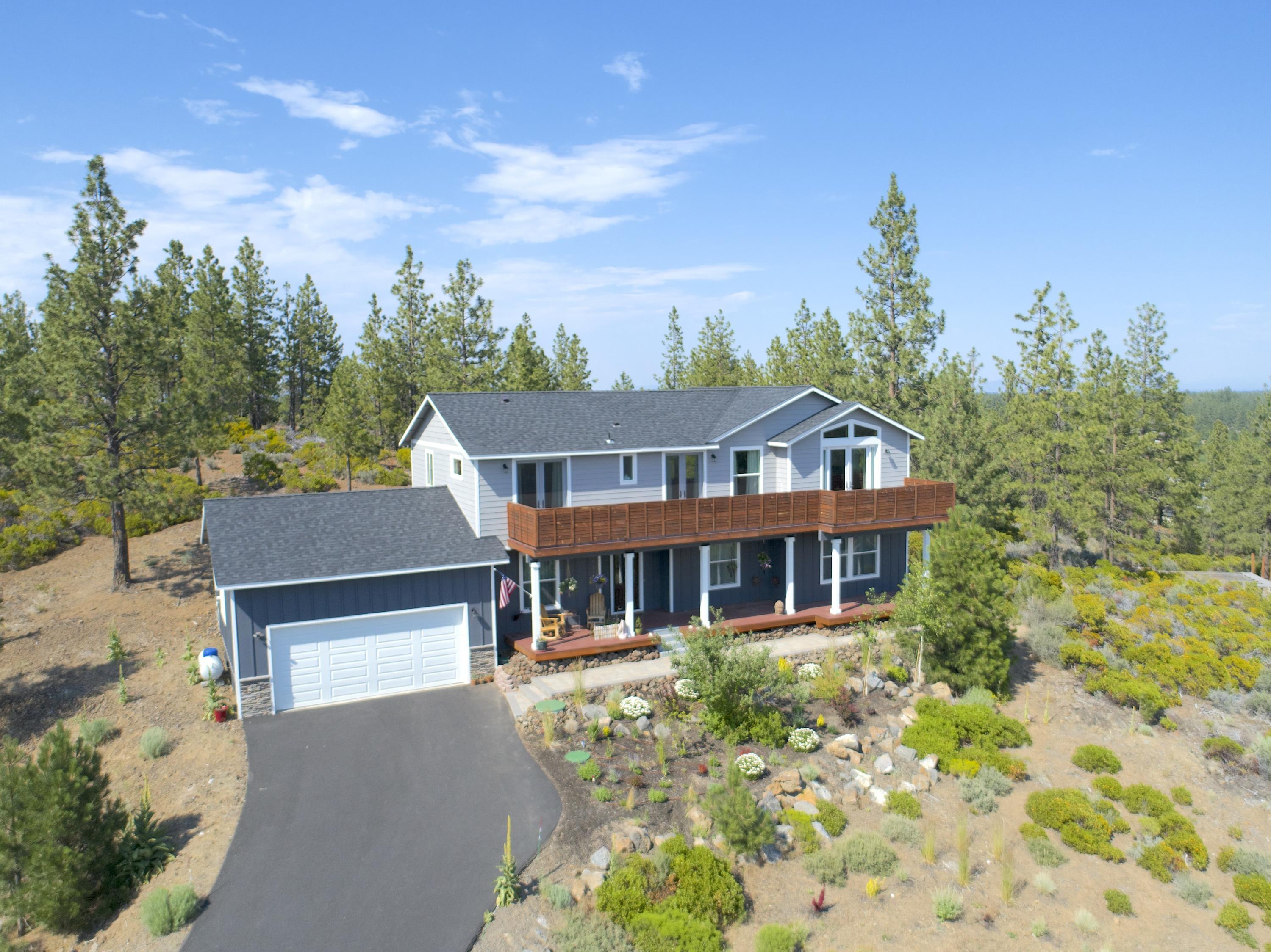 Property Photo:  19112 Pumice Butte Road  OR 97702 